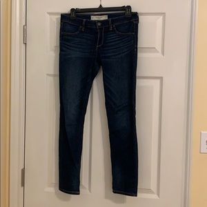 Abercrombie & Fitch dark wash jegging